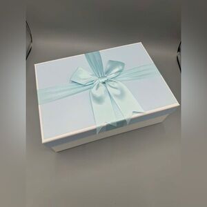 NEW IN BOX Bridle Gift Something Blue Wedding Gift Set.